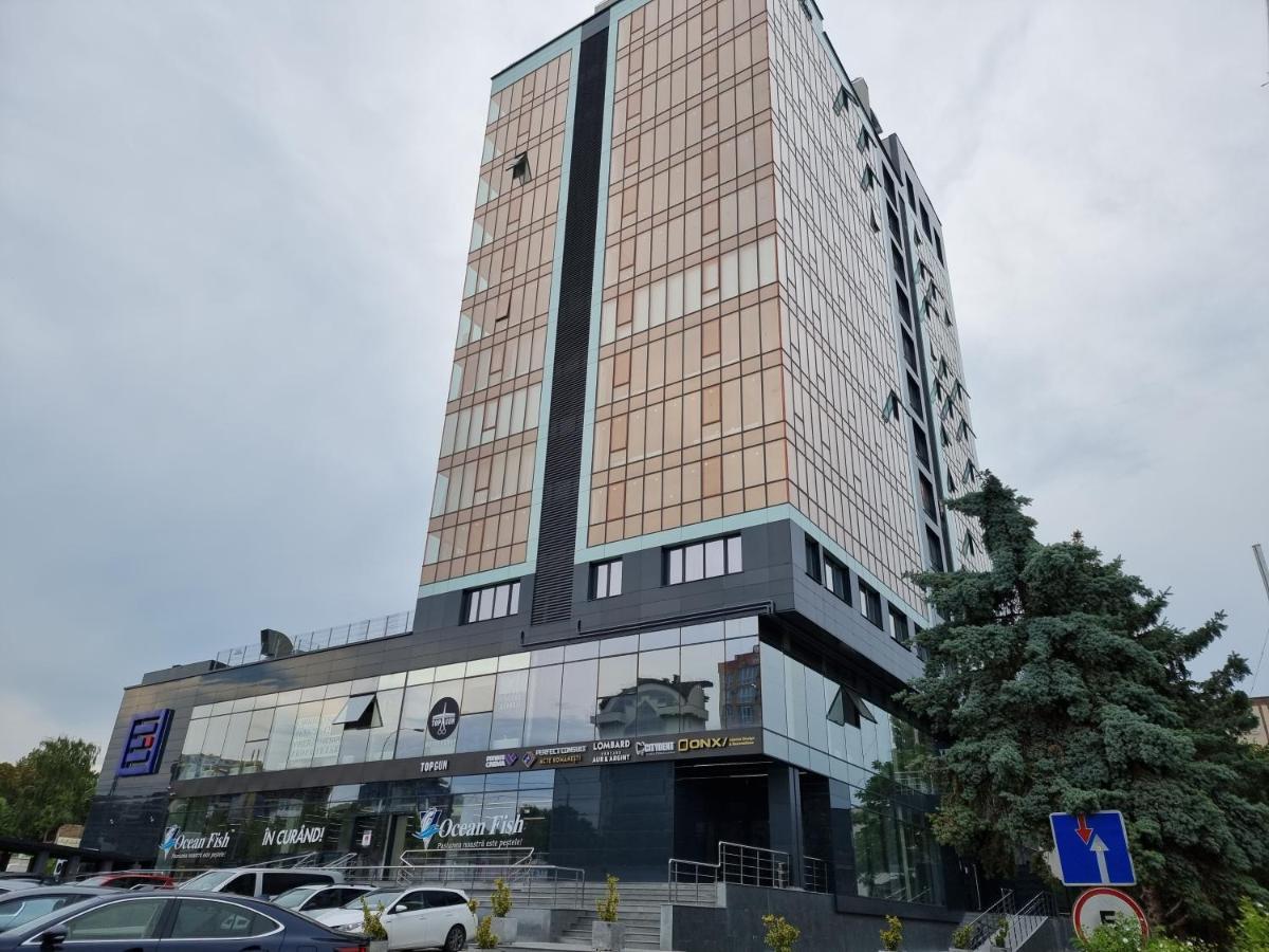 Ultra Central Ismail street Stefan cel mare Boulevard Chisinau! Esterno foto